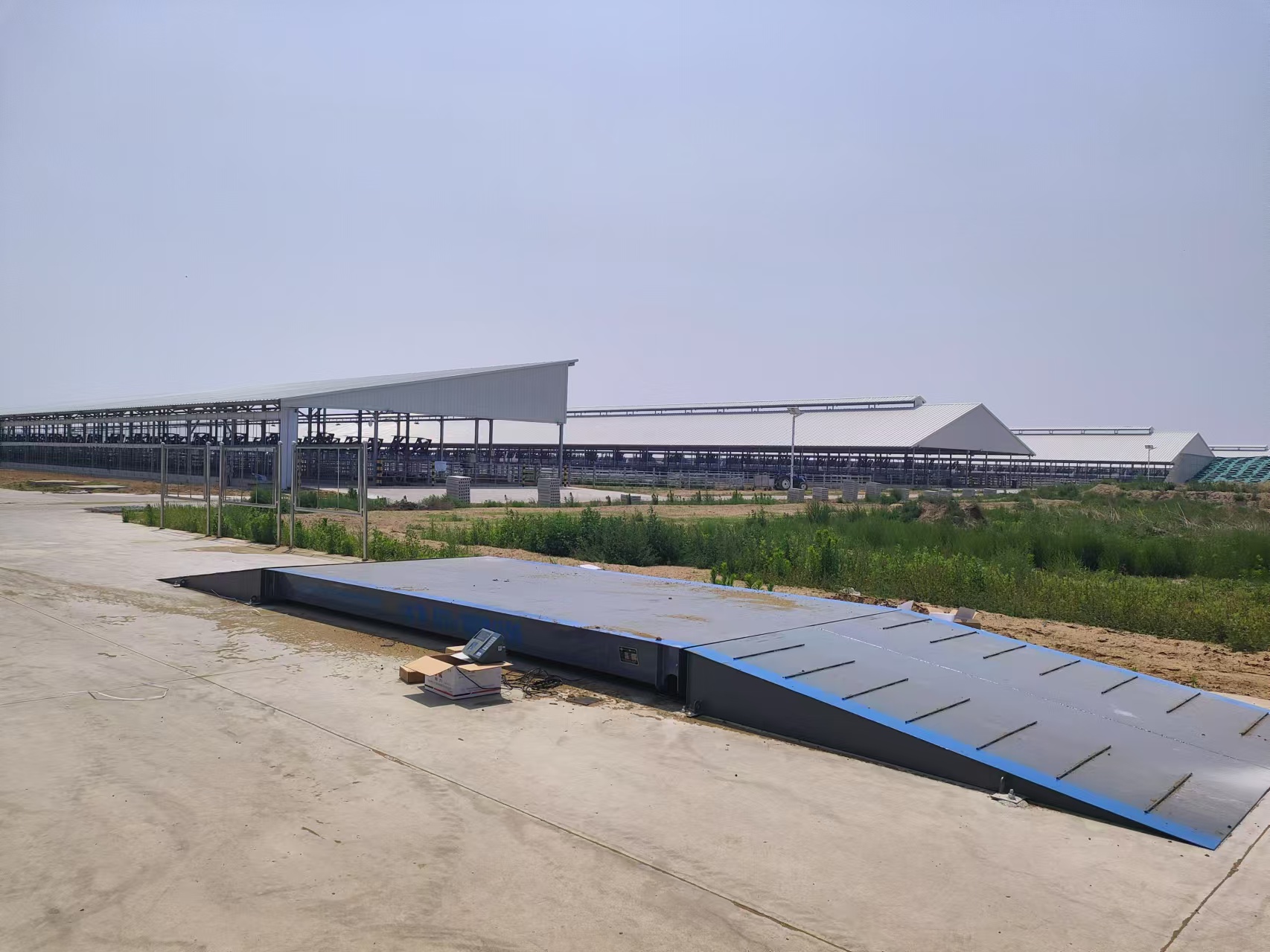 君樂寶七牧(邢臺威縣)20噸3*6米加兩個3*3米鋼坡